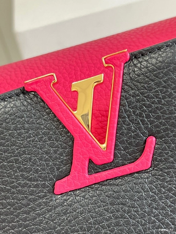 MM Louis Vuitton CAPUCINES 0331
